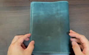 【購入記録】ホースハイド(馬側)のブックカバー