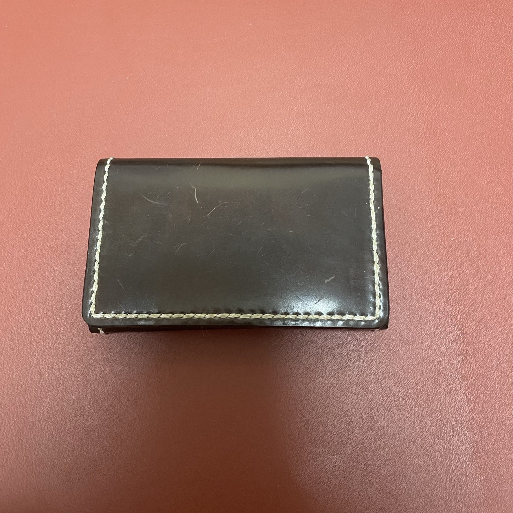 【エイジングレポート】2年使ったシェルコードバンの名刺入れ
