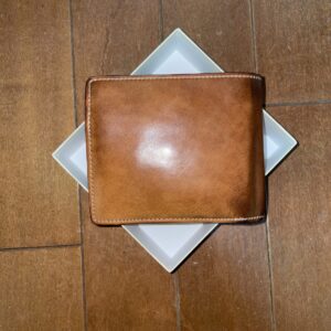 【エイジングレポート】2年使用したキプリスのナチュラルコードバン財布を長谷革屋のワックスでメンテナンス【メンテナンス】